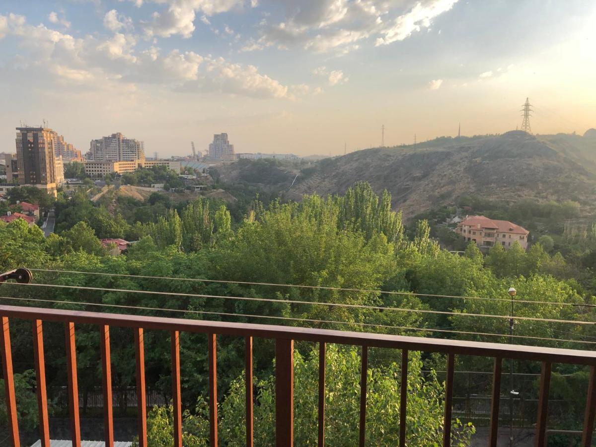 Karen'S Dom & Terrace Villa Yerevan Exterior photo